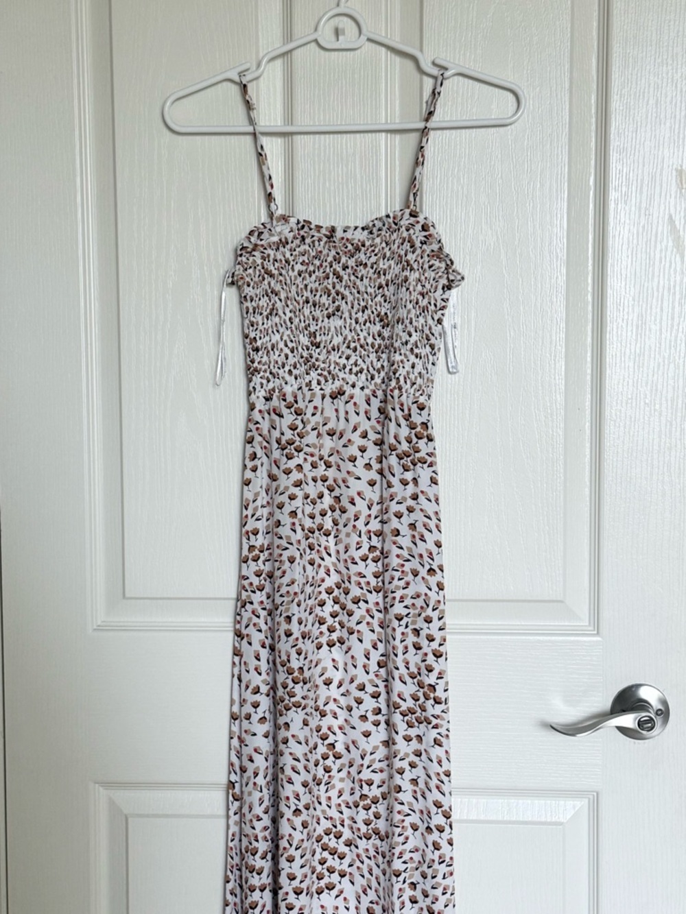 Faithfull the Brand: White Maxi Dress with Brown and Red Leaf Print - Size XS